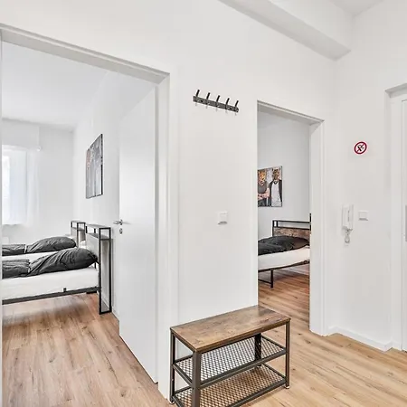 Pf01 Innenstadt - Neu Monteurunterkuenfte In - Ls Crewcomfort Auch Fuer Weitere Unterkuenfte Pforzheim