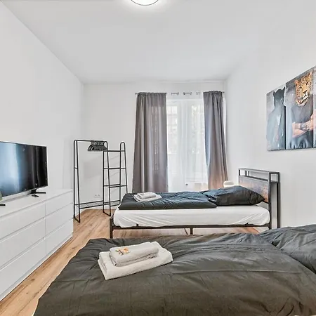 Appartamento Pf01 Innenstadt - Neu Monteurunterkuenfte In - Ls Crewcomfort Auch Fuer Weitere Unterkuenfte